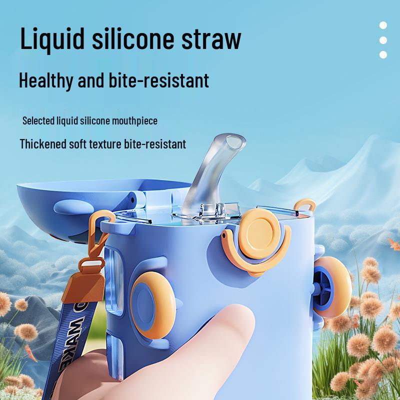 Sommer-Trinkflasche für Kinder mit Auto-Motiv, Strohhalm und Schultergurt