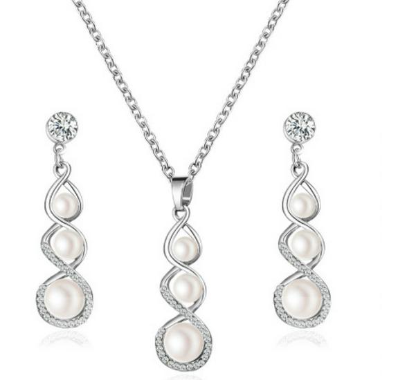 Diamond and Pearl Geometric Flower Jewelry Set - Necklace and Earrings for Women