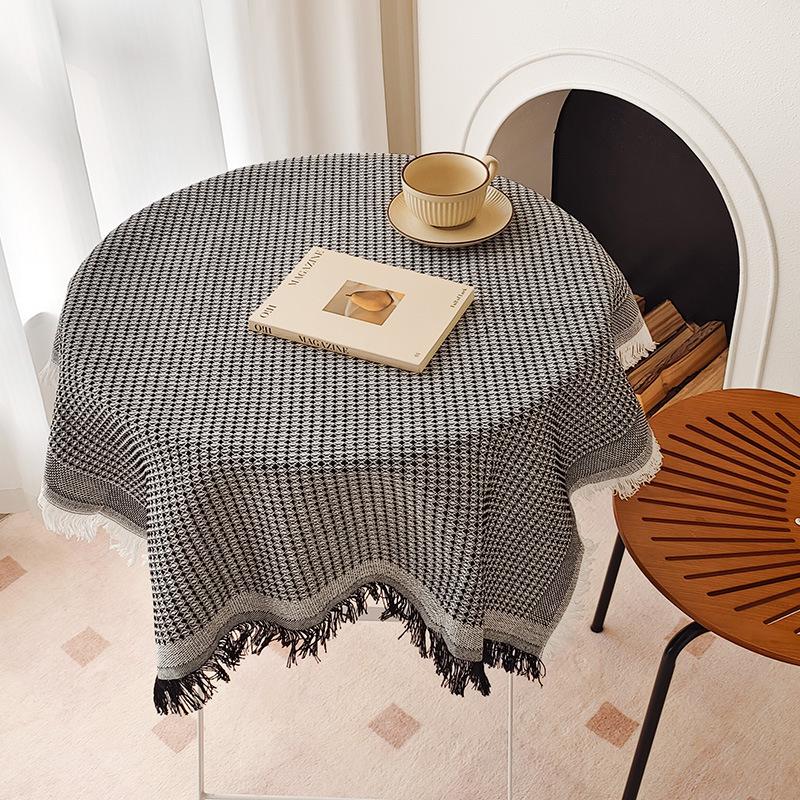 Pastoral White Tassel Tablecloth - French-Inspired Cotton Linen for Coffee and Bedside Tables