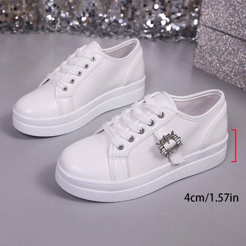 Women's Leather Casual Shoes Fashion Platform Sneakers Designer Metal Decor Women Shoes Lace Up Vulcanize Shoes Zapatos De Mujer