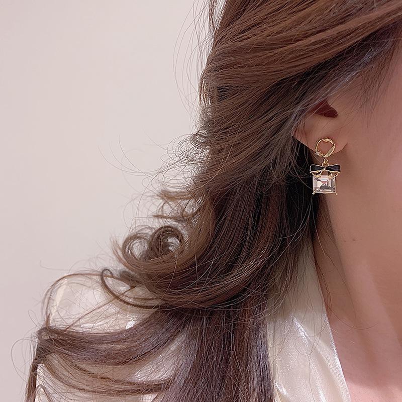 2023 High-End Black Bow S925 Silver Needle Square Earrings