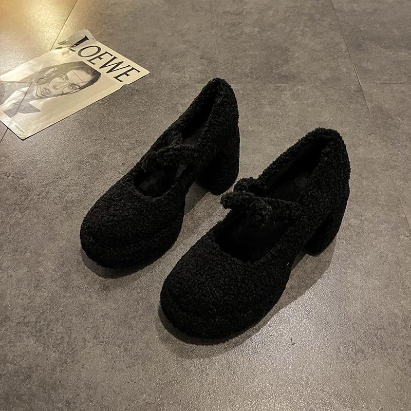 

French retro high heels women s autumn and winter 2025 new small thick heel black plush Mary Jane shoes 39 чёрный