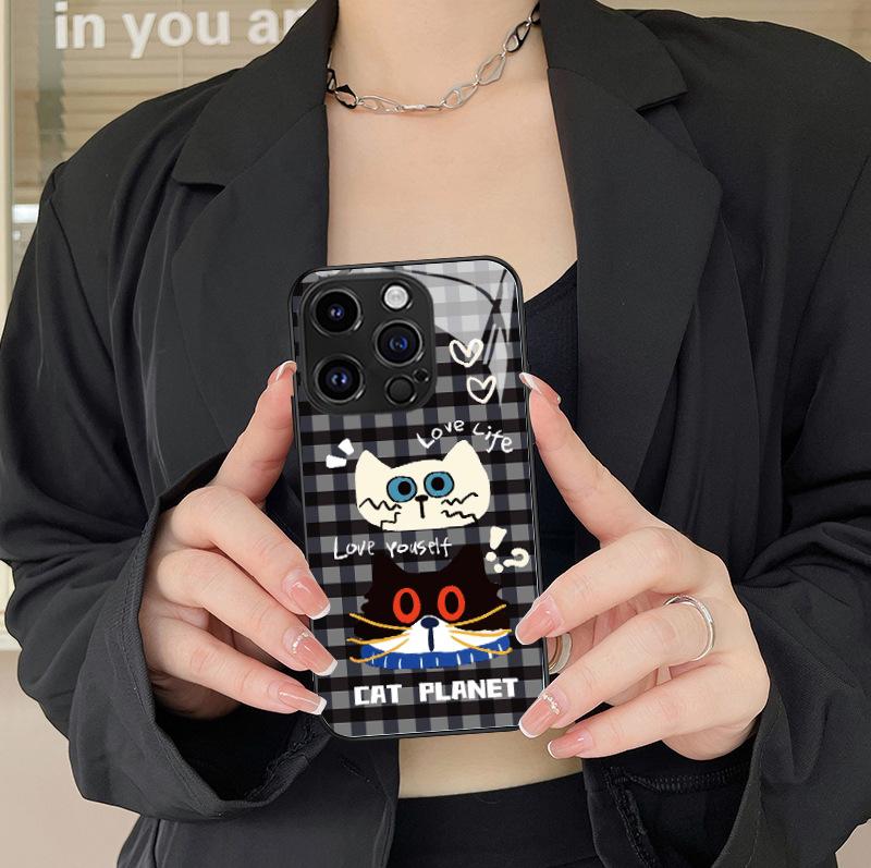 Plaid black and white cat suitable for iphone15 glass case Apple 17 mobile phone case 16promax hard case protective case