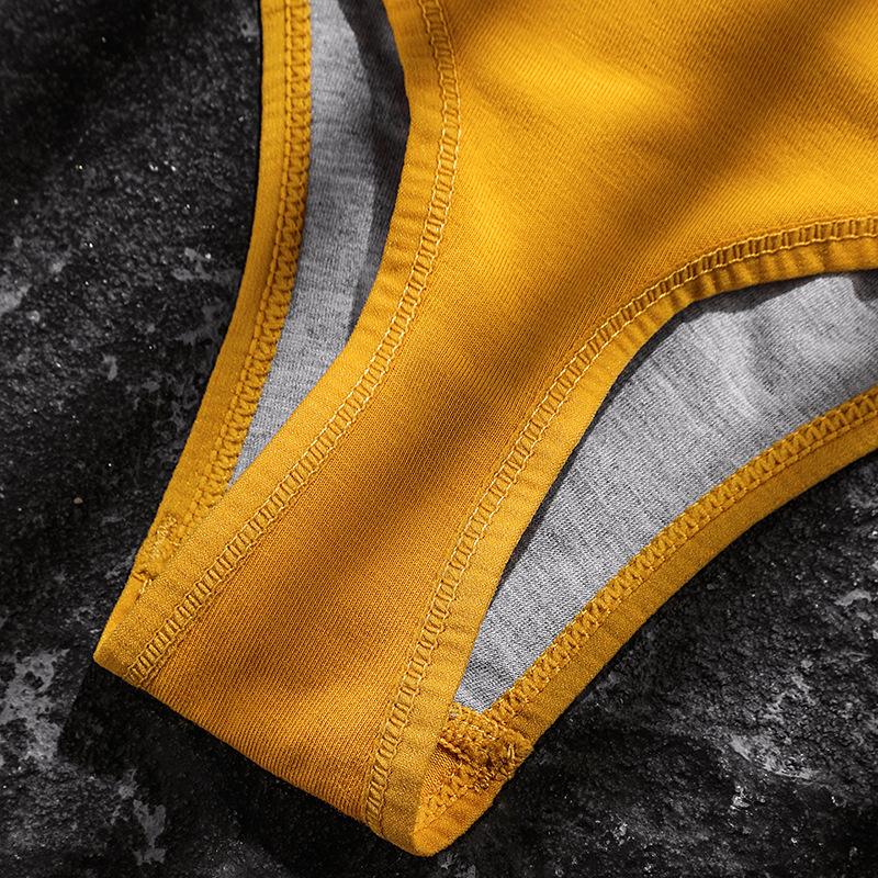 Men's Sexy Cotton Thong Low Waist Leak Hip Sports Panties Men Underwear with Convex Groove
