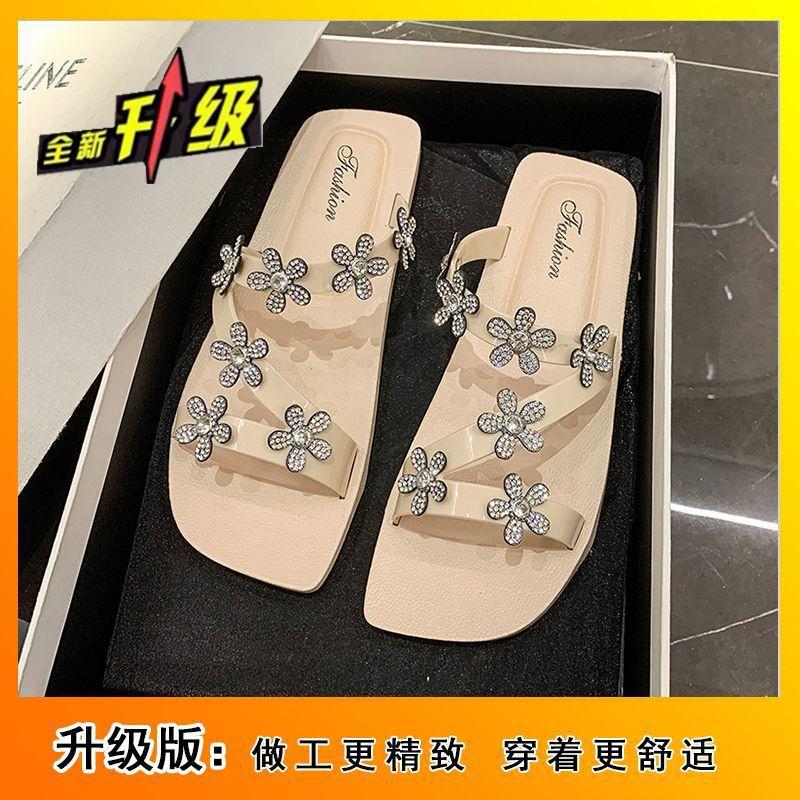 

Versatile high heels women s fashion word with flowers rhinestone thin heel sandals 2025 summer and autumn new square head temperament 41