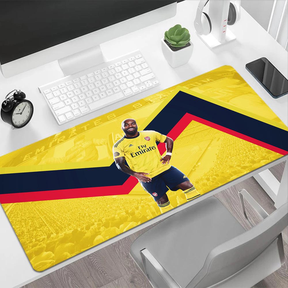 Arsenal Player Celebration Large Mouse Pad Desk Mat Desktop Mouse Pad Non-Slip Rubber Bottom Office Desk Accessory