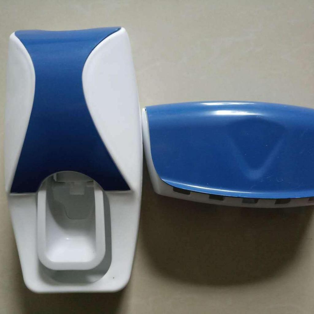 Japanese Waterproof Toothbrush Holder with Lid - Bathroom Shelf