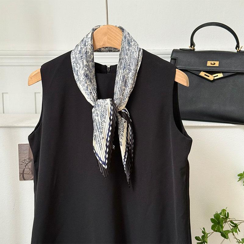 Wrinkled square scarf women's new imitation silk printing silk scarf high-end headscarf headband pleated small scarf shawl