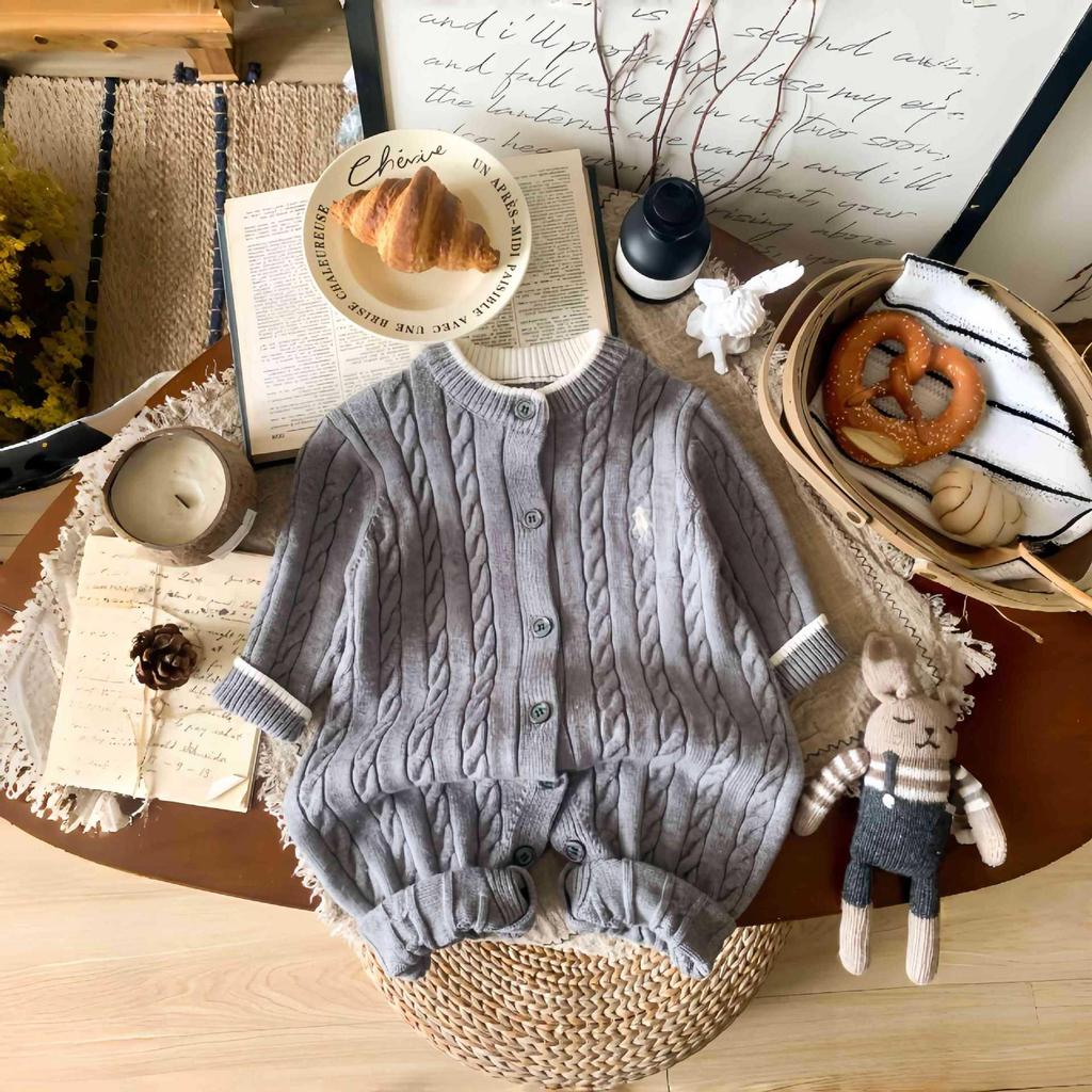 2025 Autumn/Winter Stylish Baby Jumpsuit Romper - Long Sleeve Outdoor Wear for Young Babies