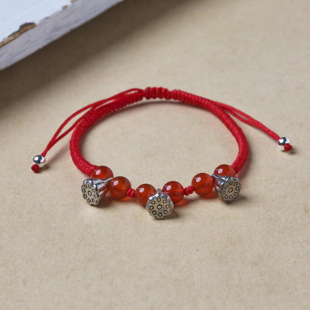 King Kong Knot Lotus Pod Bracelet: Versatile Red Hand Rope Gift for Women