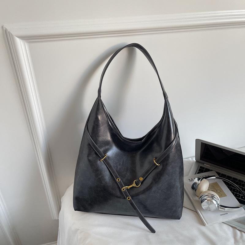 High-value large-capacity bag women's bag autumn new casual backpack women's commuter tote bag