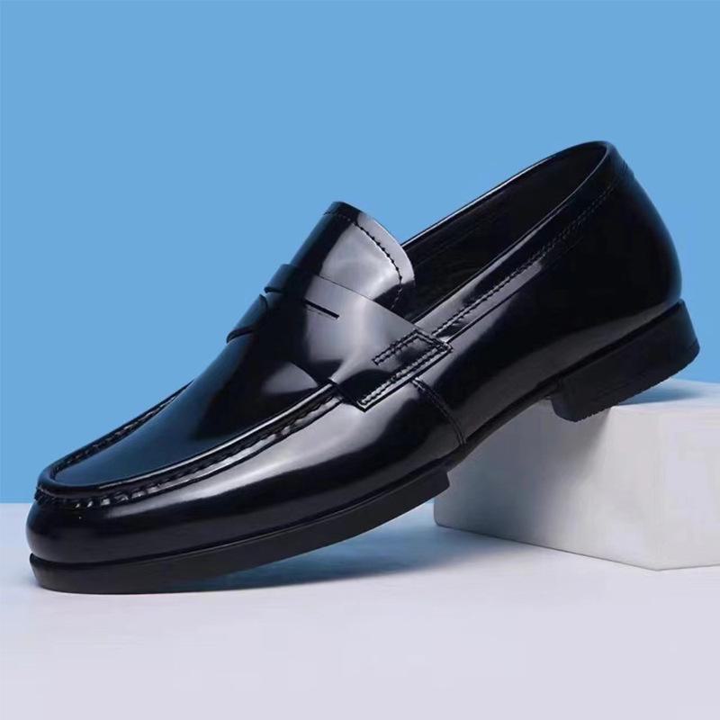 2024 Men's Fashion Shiny Leather Loafers - British Style Moccasins for Business and Casual Wear