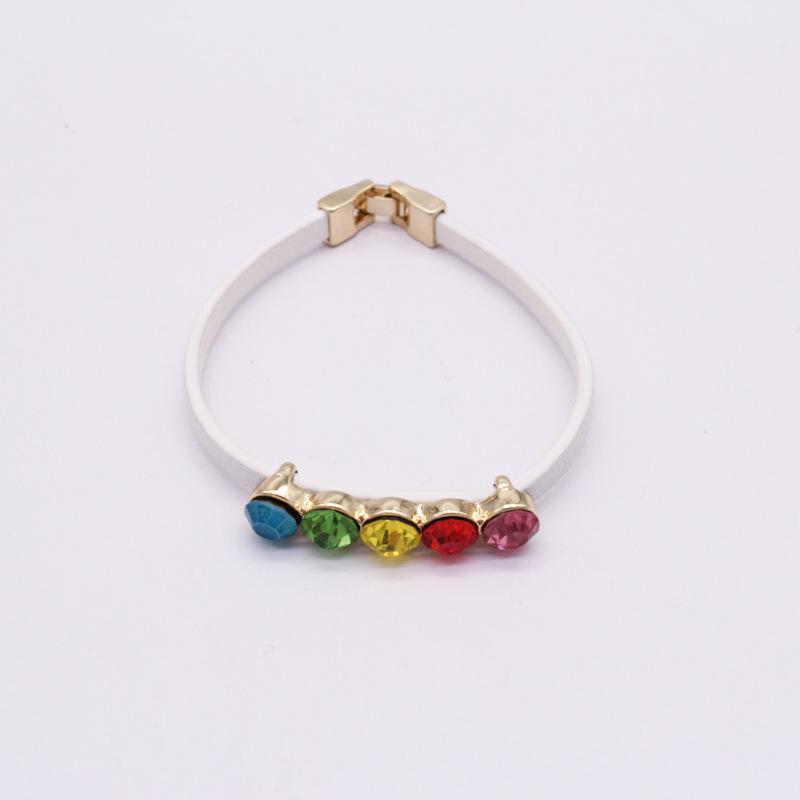 

Kenjie SS2023 Радужный кожаный браслет для женщин - Европейский и американский стиль, простой браслет.