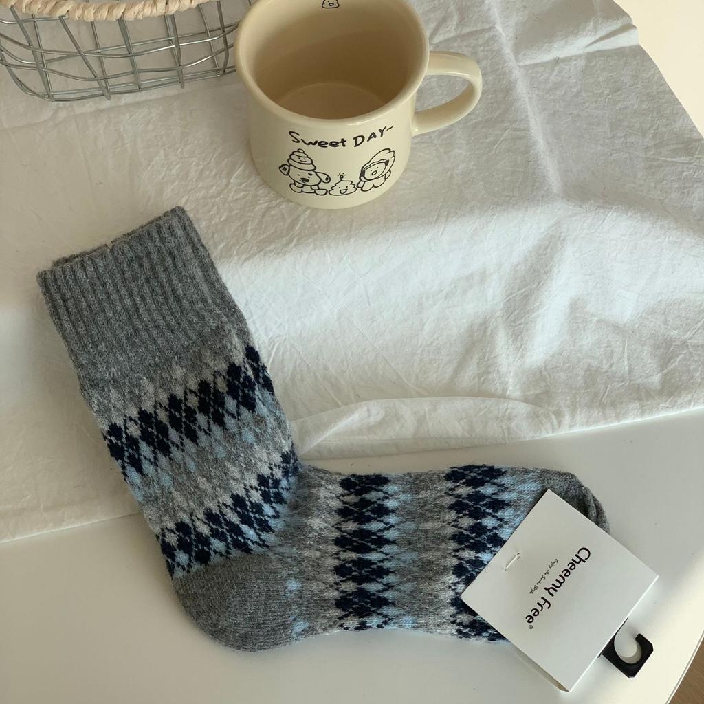 Little Red Book Thickened Warm Wool Socks For Children Piles Up Winter Diamond Lattice Nordic Style Socks