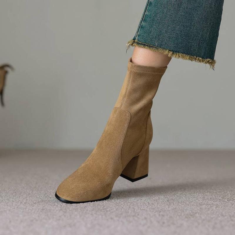 

Новые женские ботинки Мартин на подошве из говяжьей кожи, однотонные, эластичная замша, задняя молния, женские ботинки на высоком каблуке, круглый носок, толстый каблук, полусапожки 33