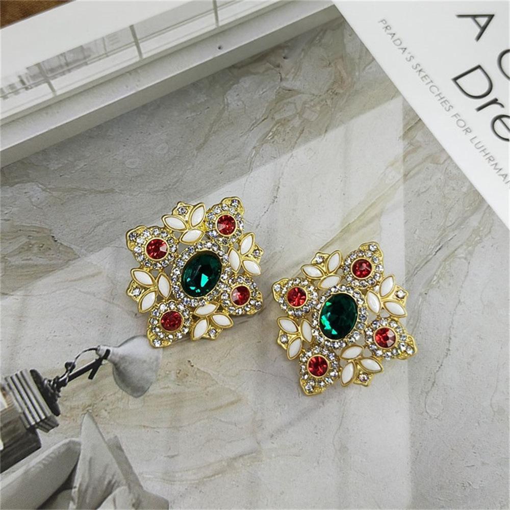 Wintage Broszka Barokowy Styl Modowy Kolczyki Sztyfty Wintage Damska Igła Anty-Światło