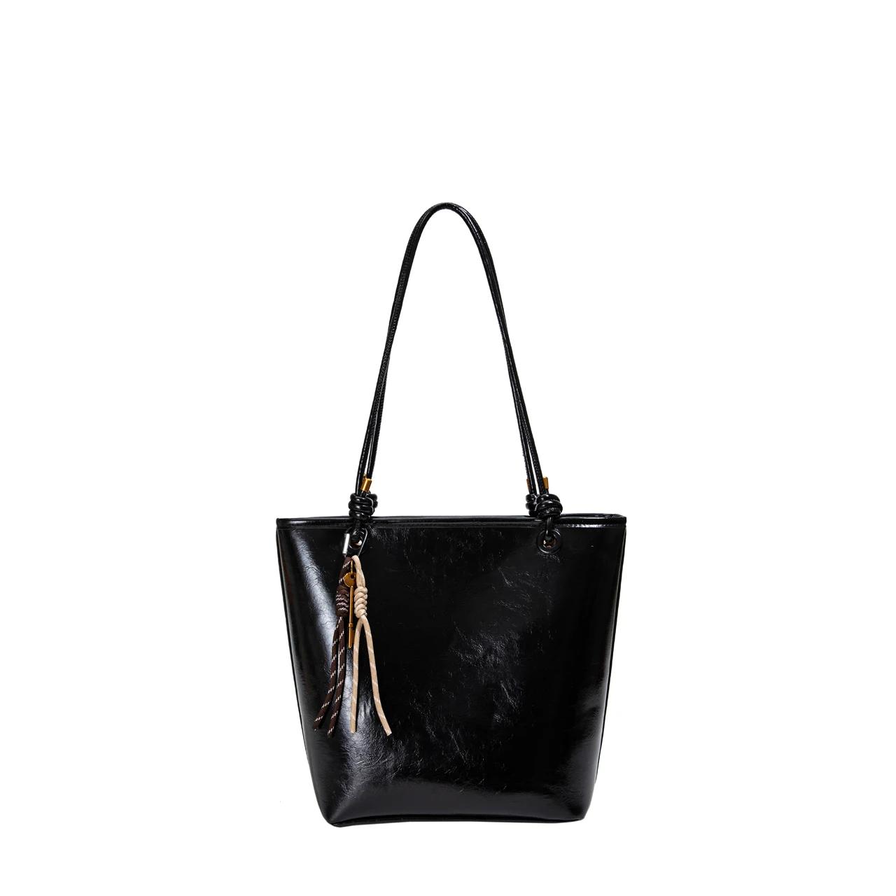 

Solid Pu High Quality Large Capacity Zipper Versatile Fashion Bag Soft Simple Modern Designer Tote Premium Durable