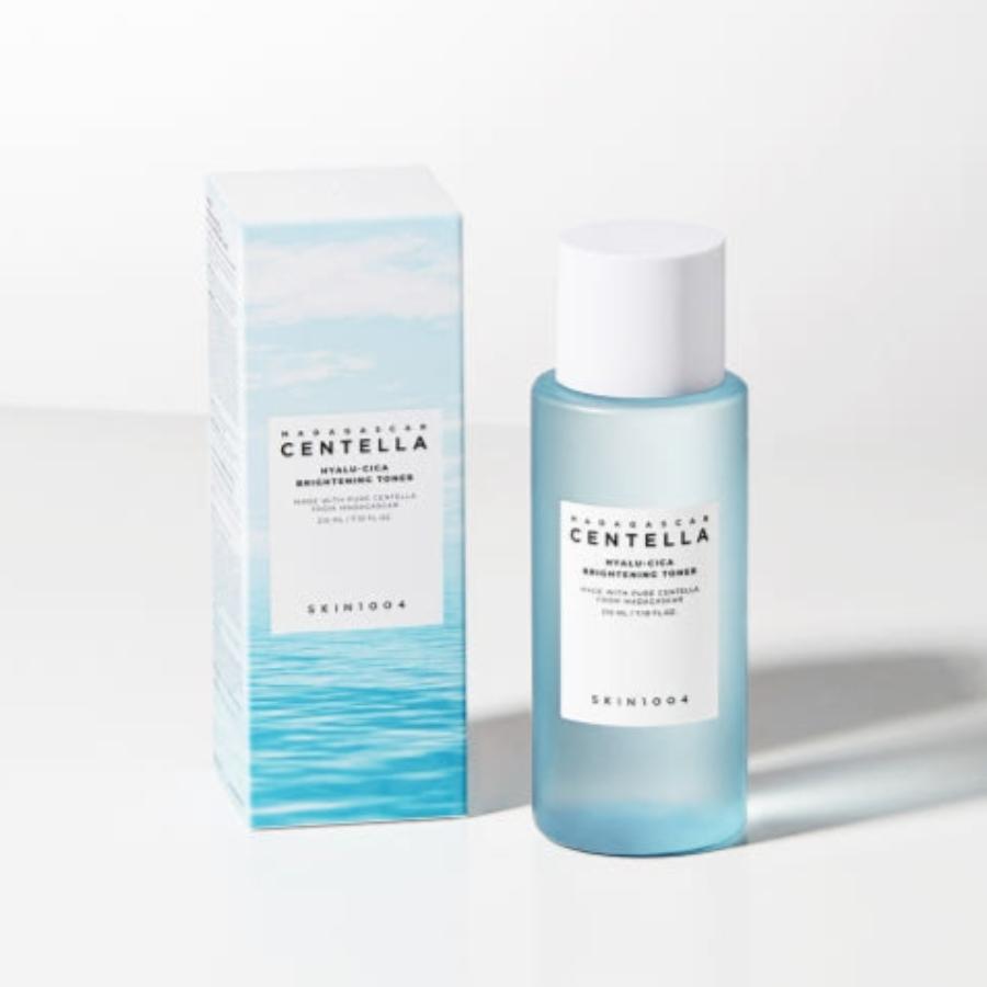 Skin1004 MADAGASCAR Centella Hyalu-cica Brightening Toner 210mL