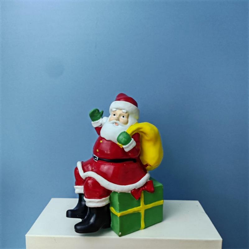 Santa Claus Toys Resin Ornaments Room Living Room Christmas Decorations Holiday Gifts
