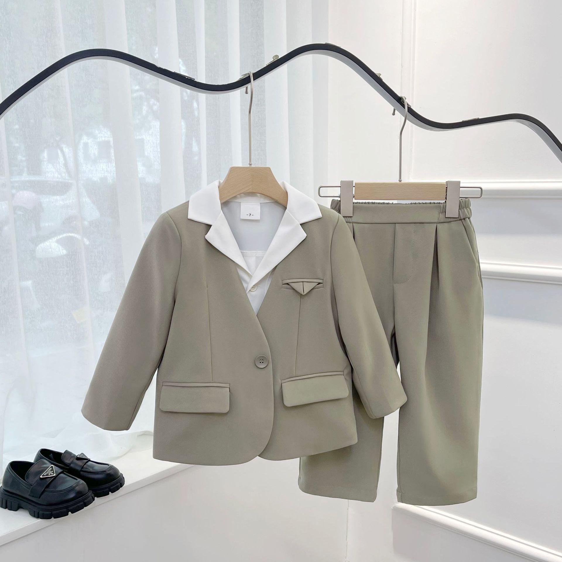 

Весенний костюм и смокинг в корейском стиле для мальчиков на 2023 год для детей - Наряд для выступления и платье для девочки-цветочницы 140cm