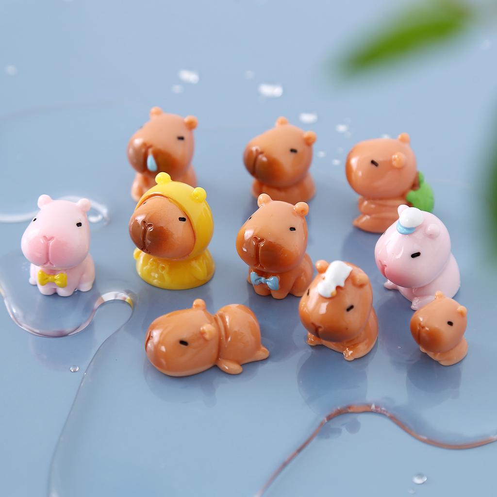 10Pcs/Set New Mini Simulation Capybara Resin Doll Toys Creative Cute Animal Capybara Micro Landscape Desktop Decor Ornaments