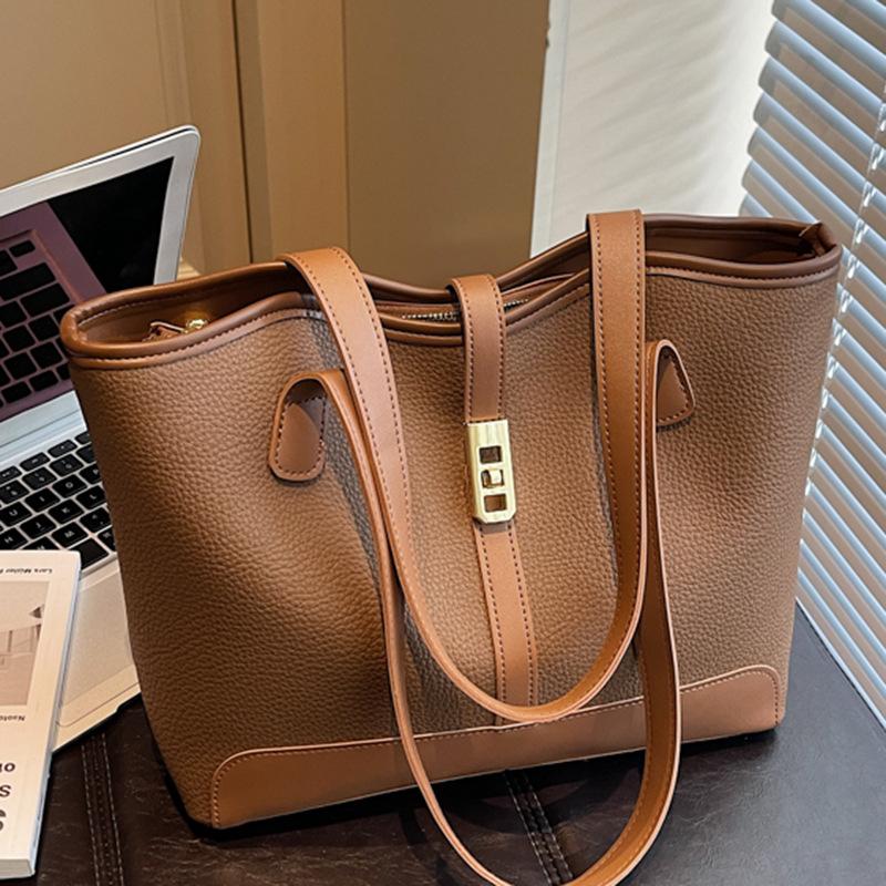 Casual Retro Bag, Women's Large-capacity Commuter Single-shoulder Bag, Color-matched Stylish Underarm Tote Bag