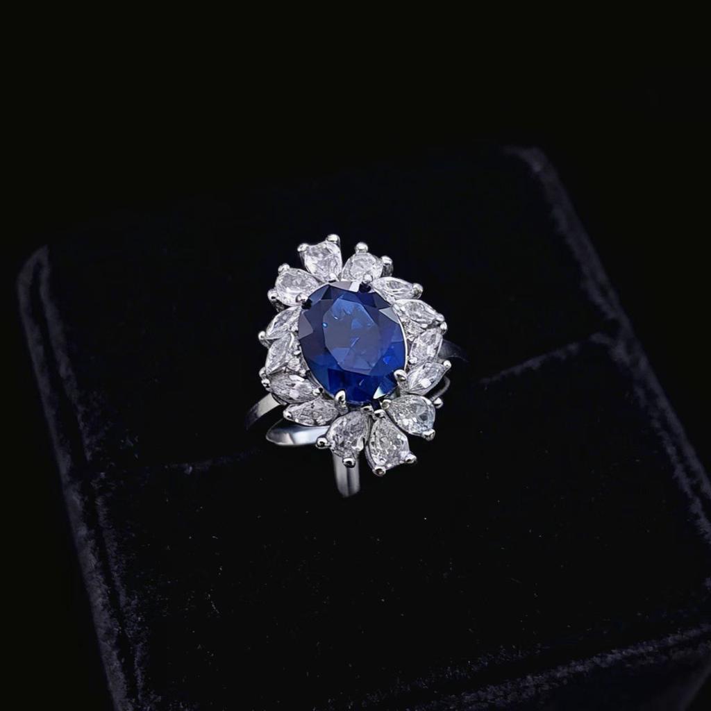 Vintage Colored Jewelry Set Simulation Sapphire Pendant 10 * 12 Stud Earrings 6 * 8 Ring 8 * 10 Three-Piece Jewelry Set