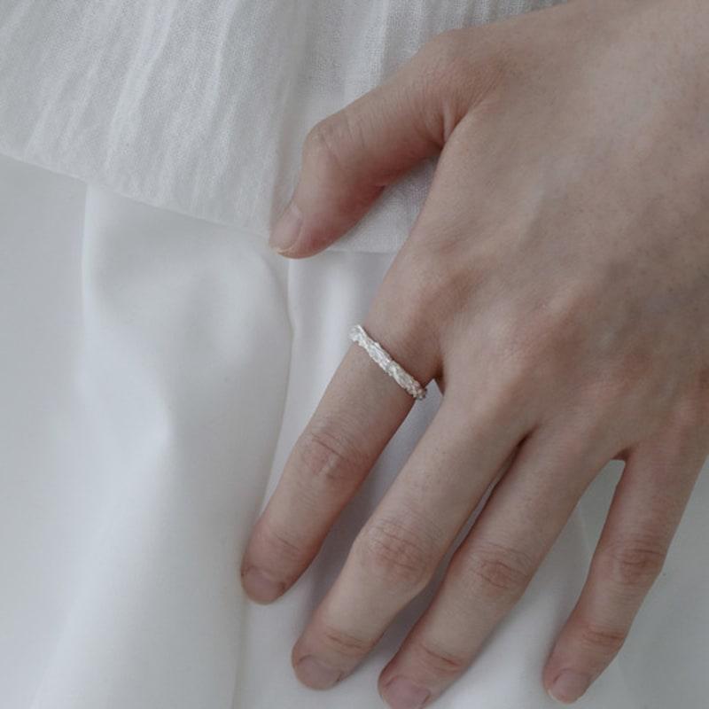 Mouvebament White simple Ring_Silver 925