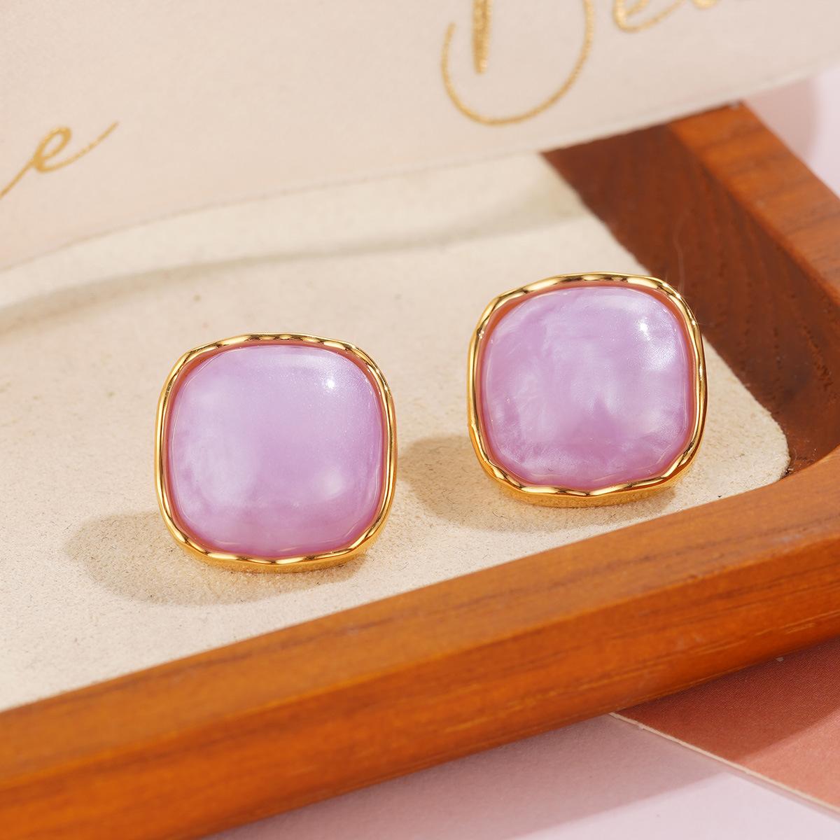 

Simple micro-inlaid shell pearl accessories, color-preserving silver needle temperament, spring and summer geometric round rectangular heart-shaped