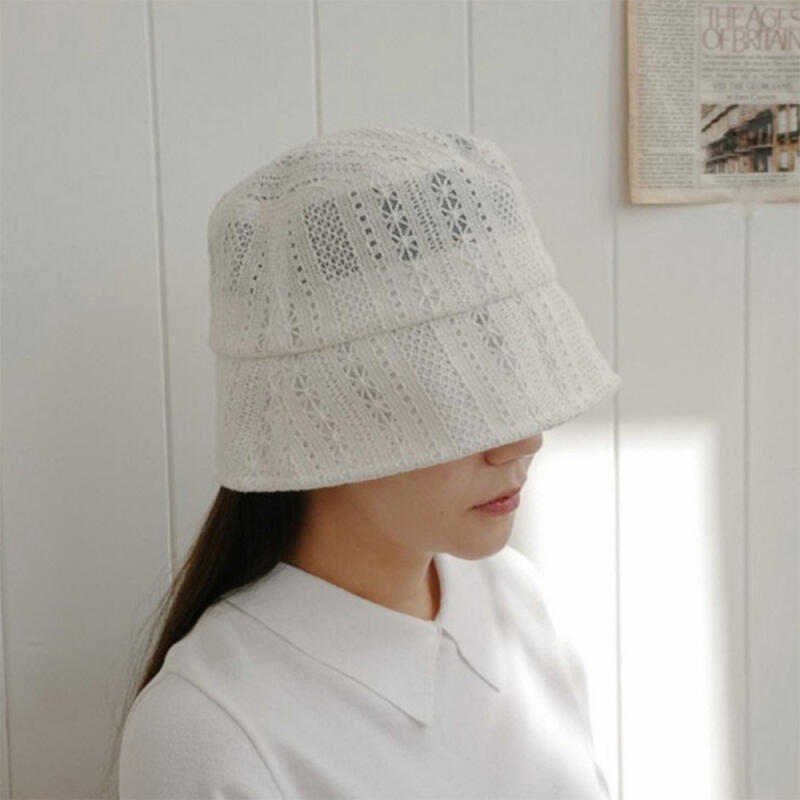 

Women s Patterned Lace Punching Hat C8120_White
