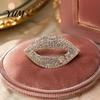 Clothing Pins Sexy Rhinestone Lip Brooch for Women, Red Shape Lapel Alloy Bags Pin Pin, Accessory Suits Coats Scarves Shawls Bag Decoration