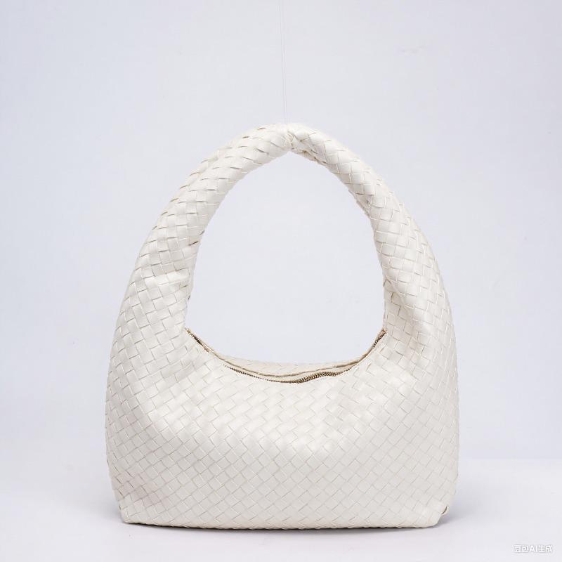 New Handwoven Bag Casual Women's Bag Fashion Shoulder Armpit Bag Women's High-end Messenger Handbag