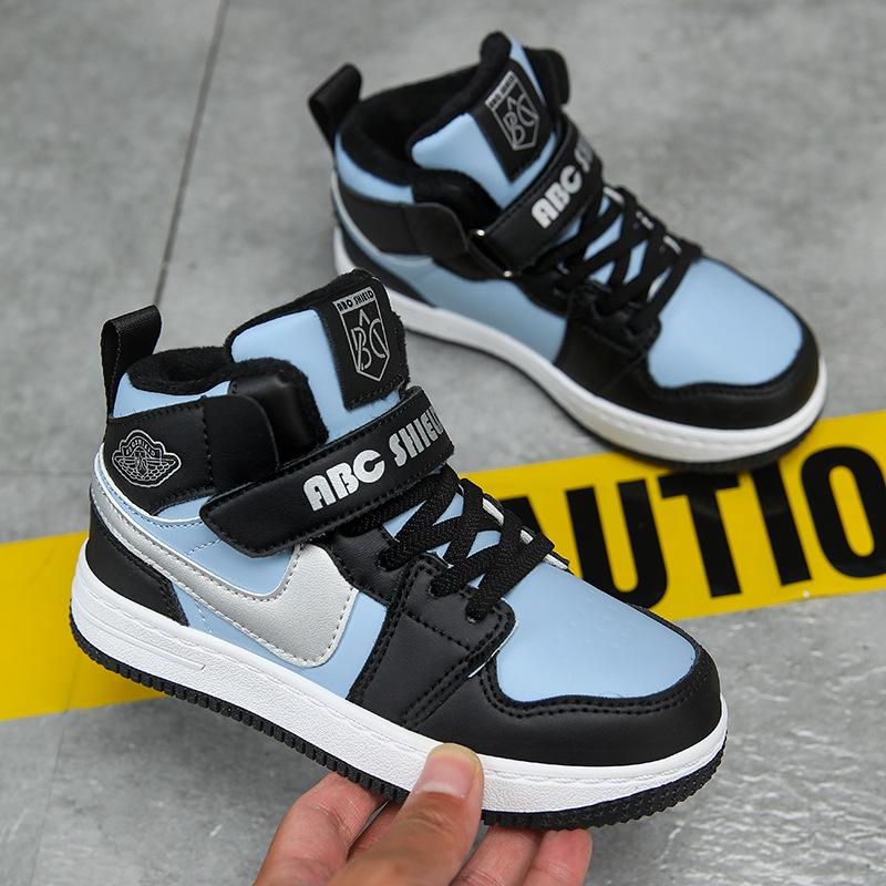Children's Fashion Personalized Board Shoes 2025 Autumn and Winter Boys' Velvet Comfortable Warm Shoes Girls' Casual Outdoor Sports Shoes