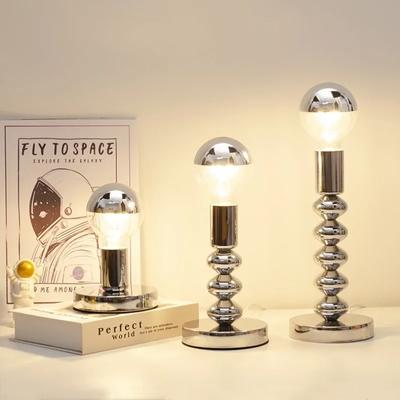 Lampe de Bureau LED Nordique pour Chambre à Coucher Chevet Bar Style Ins Coréen Décoration de Table Veilleuse Vintage Lampes Bauhaus Éclairage Original
