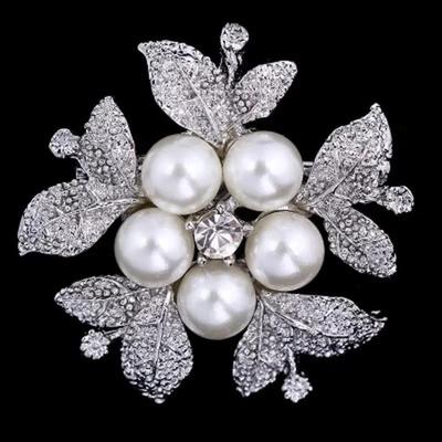 Strass Blumenbroschen Damen Elegant Mode Brosche Pins Neuer Schmuck Brosche Braut Hochzeitsaccessoires Simulierte Perle