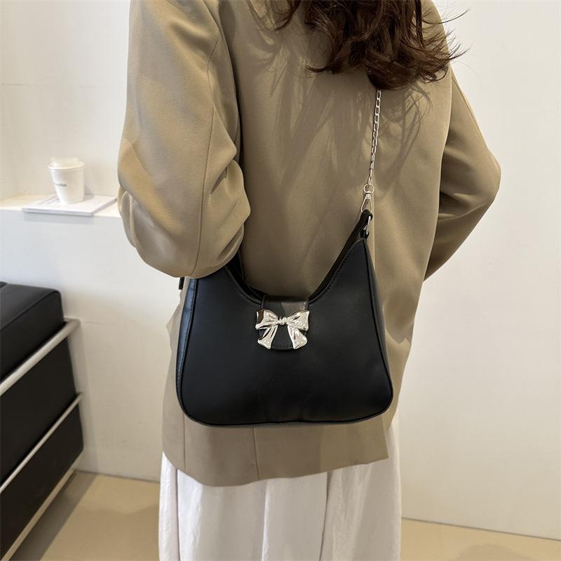 High-end and Fashionable Niche Bag for Women's New Popular Versatile Chain Crossbody Bag Mini One-shoulder Underarm Bag