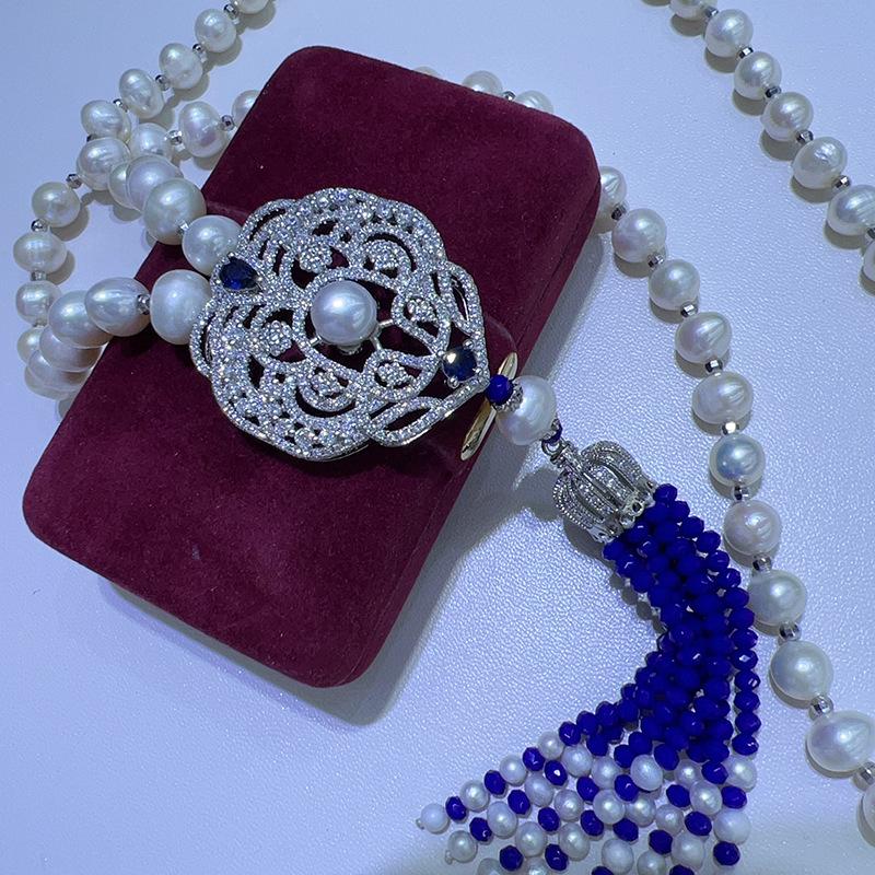 Four Seasons Universal Powerful Aura Pearl Necklace Sweater Chain