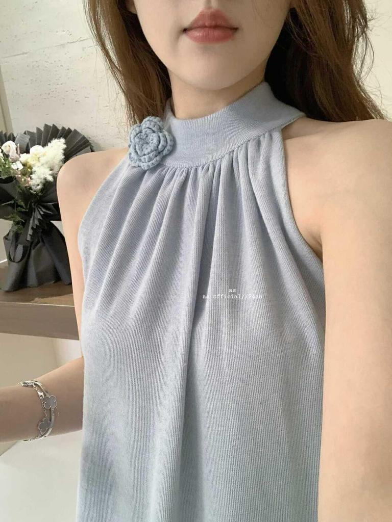 Dopamine Sweet Style Women's Halter Top: Chic, Sleeveless Summer Wear with Beautiful 3D Flower Design