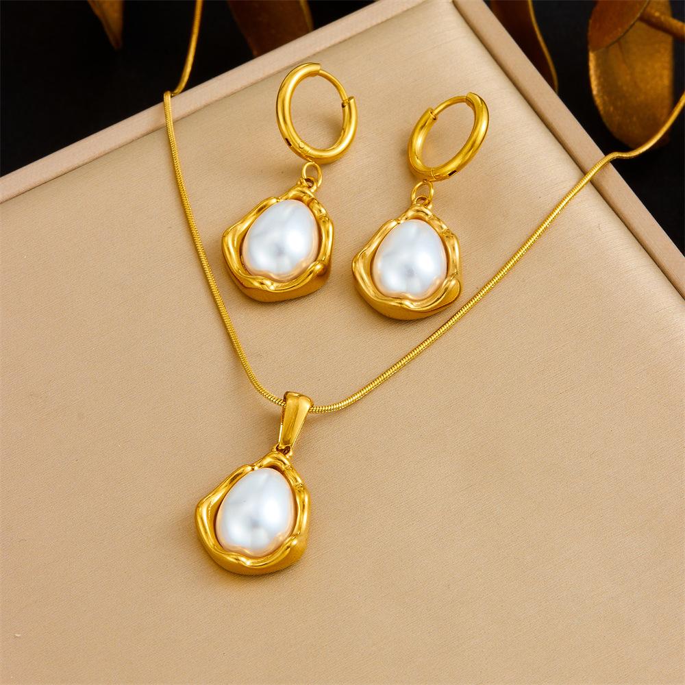 Vintage Heart Fan Shape Blue Turquoise Pearl Drop Earrings Necklace Set with Fashion Gold Accents