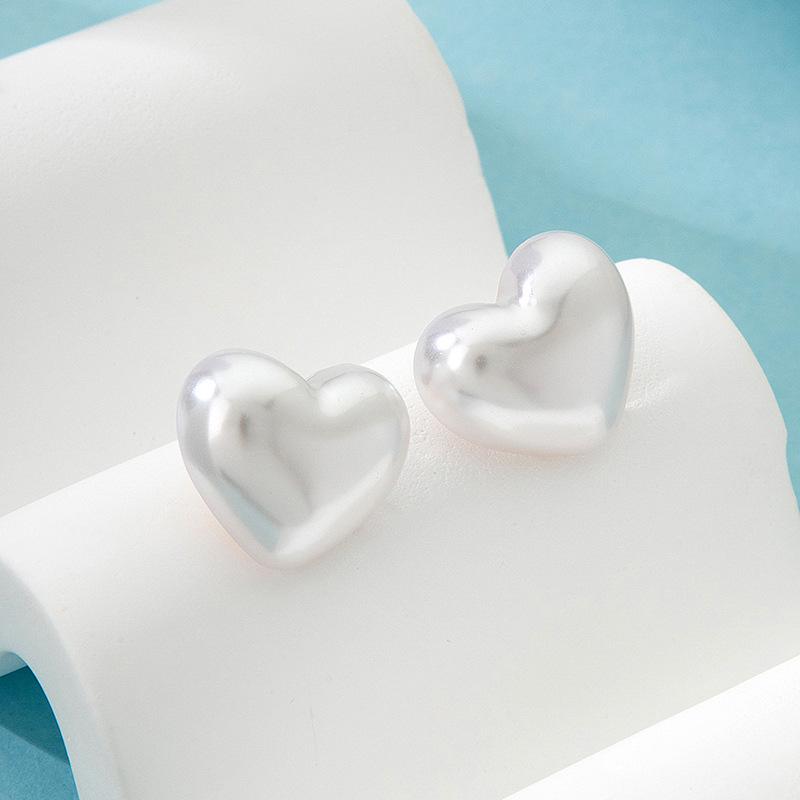 Heart Round Imitation Pearl Butterfly Leaf Tulip Flower Drop Earrings Women Wedding Geometry Jewelry Trend Creative Accessories
