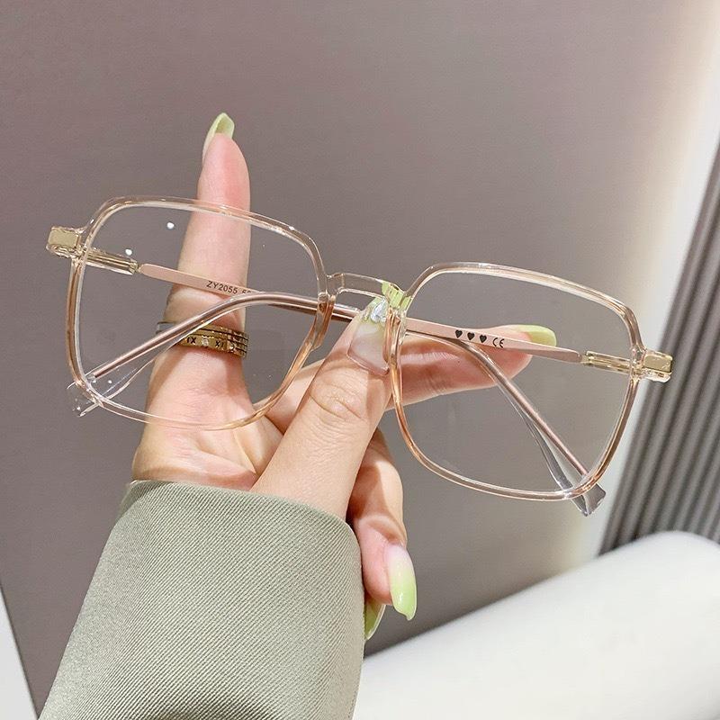 Trendy Square Frame Anti Blue Light Glasses Suitable for Both Men and Women for Daily Wear