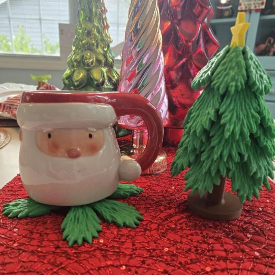 1 Set Christmas Tree Coasters Plastic Heat Insulation Trivets with Star Stirring Stick Table Protector Decorative Coasters for Hot Dishes Drinks