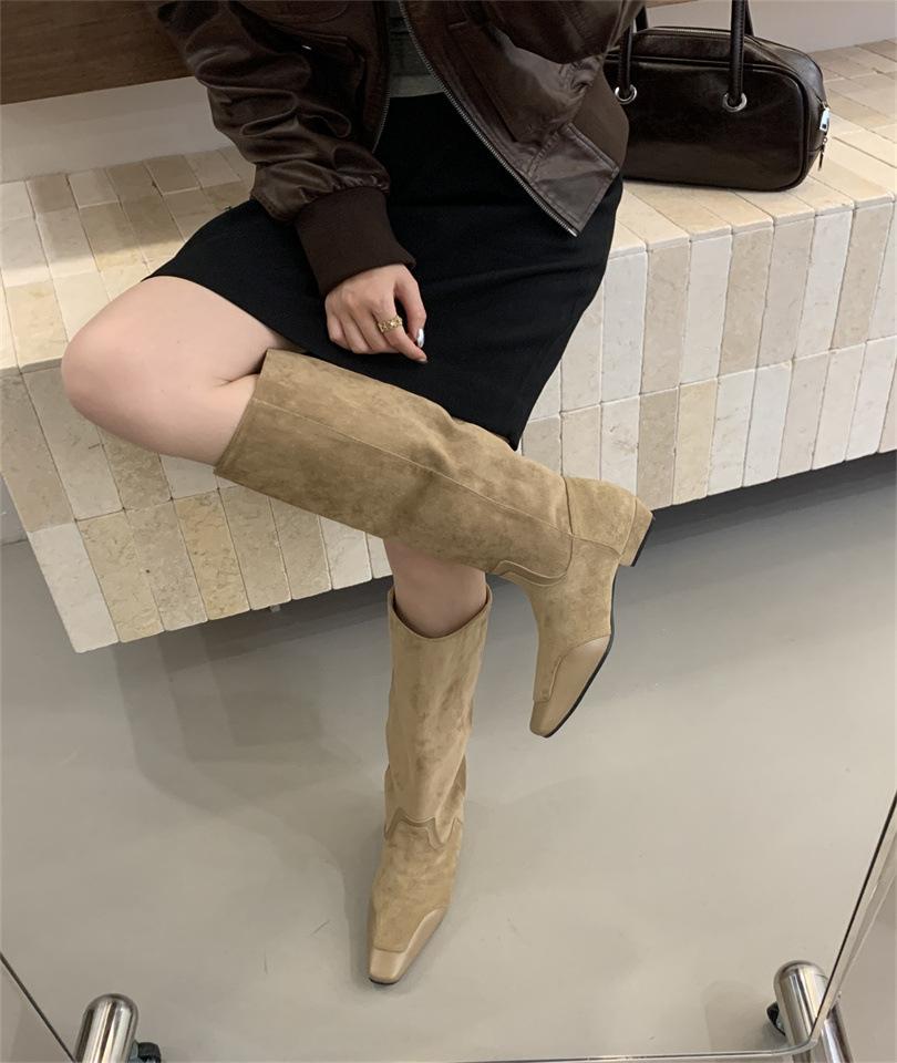 

European station suede fashion single boots 2025 new square head low heel big tube around knee boots knight boots 39 хаки