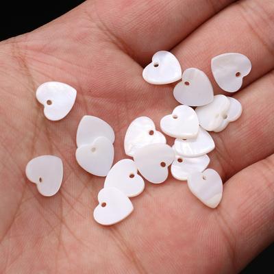20 Stück/Packung natürlicher weißer Muschelanhänger, handgefertigter Herzanhänger, Charms für Frauen und Männer zur Schmuckherstellung, DIY-Halsketten, Armbänder, Ohrringe, Zubehör