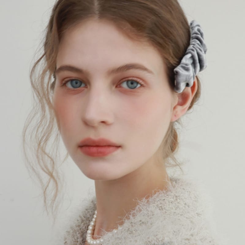 

Less is more The Fluffy Hair Pin_4 COLORS baby pink