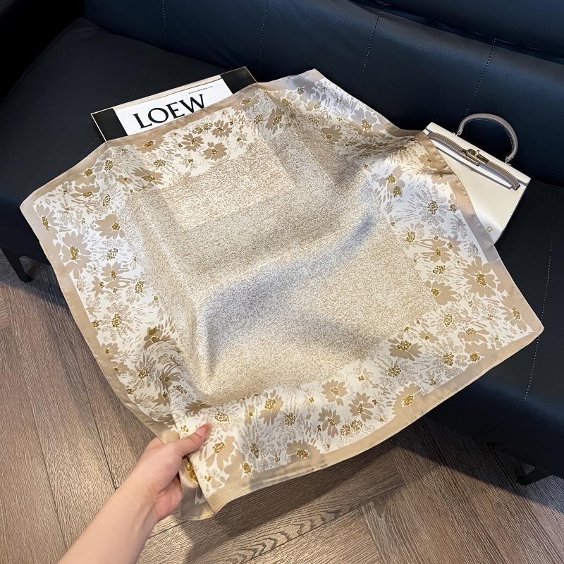 New silk scarf women's fashion versatile high-end small square scarf Korean version neck protection scarf spring and autumn retro scarf binding bag