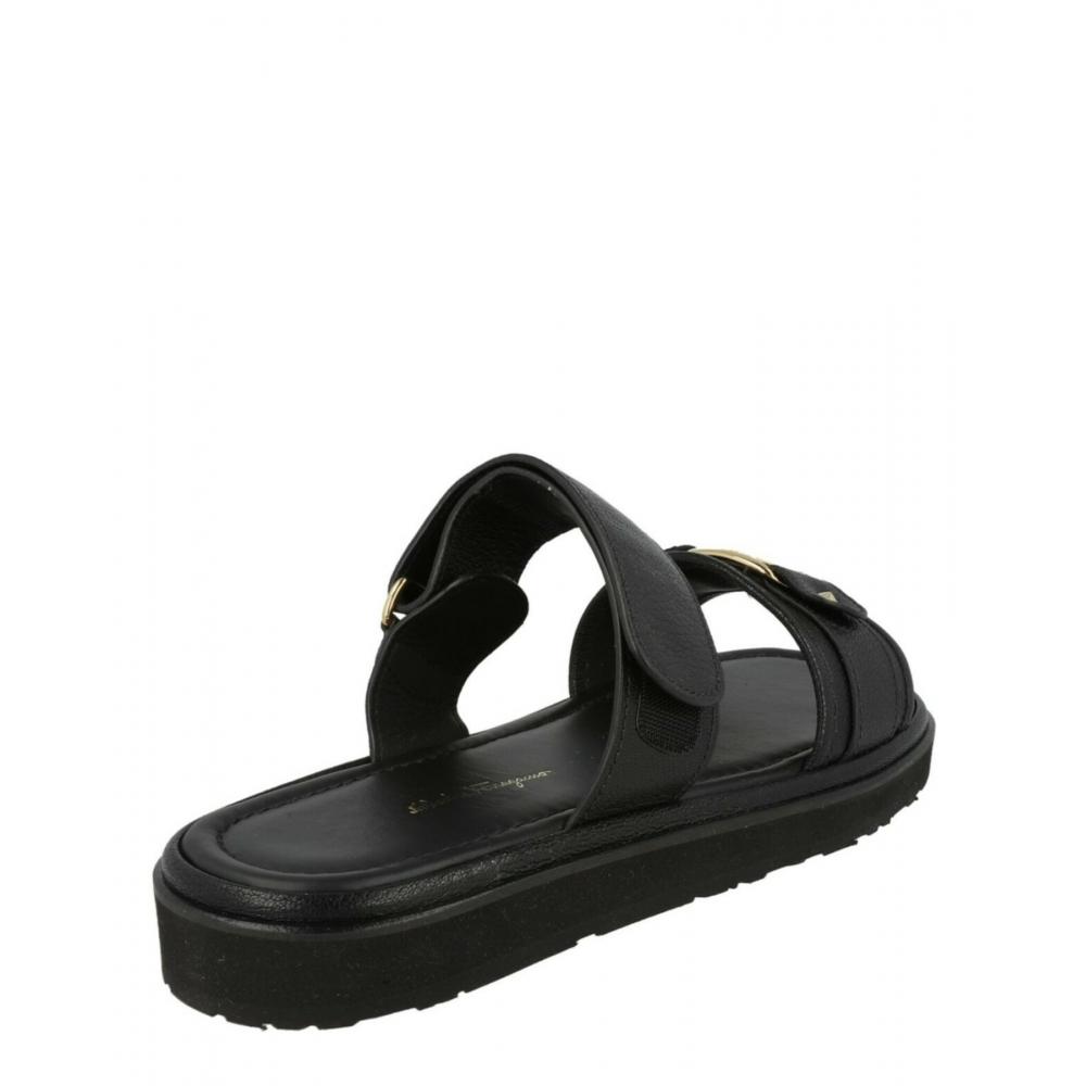 Salvatore Ferragamo Kamy Leather Sandals Black