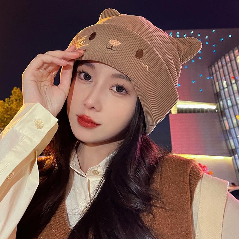 Damen Gemütliche Gestrickte Slouchy Mütze mit Entzückender Katzenohren-Stickerei Winter Warm Dehnbar Beanie für Damenmode