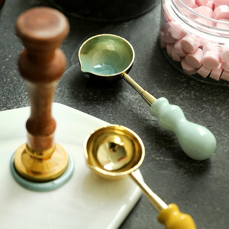 1Pc Wax Stamp Seal Spoon Retro Handle Sealing Wax Melting Spoon for Wax Sealing Decorative Wax Stamp Craft Gift