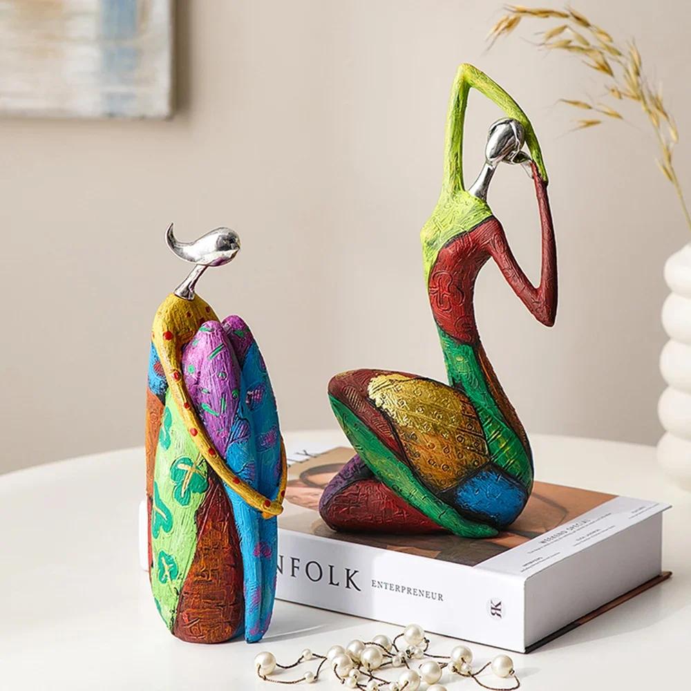 Modern Art Resin Abstract Art Figure Sculpture Girl Ornament Design Household Office Wine Cooler Tv Cabinet Decoration